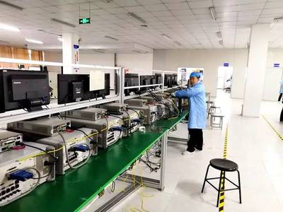 淮北新電子廠首張手機主板誕生，技術研發崗位報名者絡繹不絕